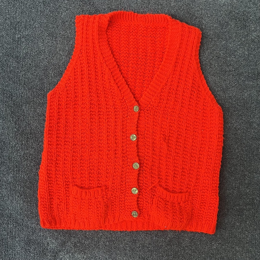 Red Chunky Knit Sweater Vest Womens Size Unknown V Neck Button Front Pockets